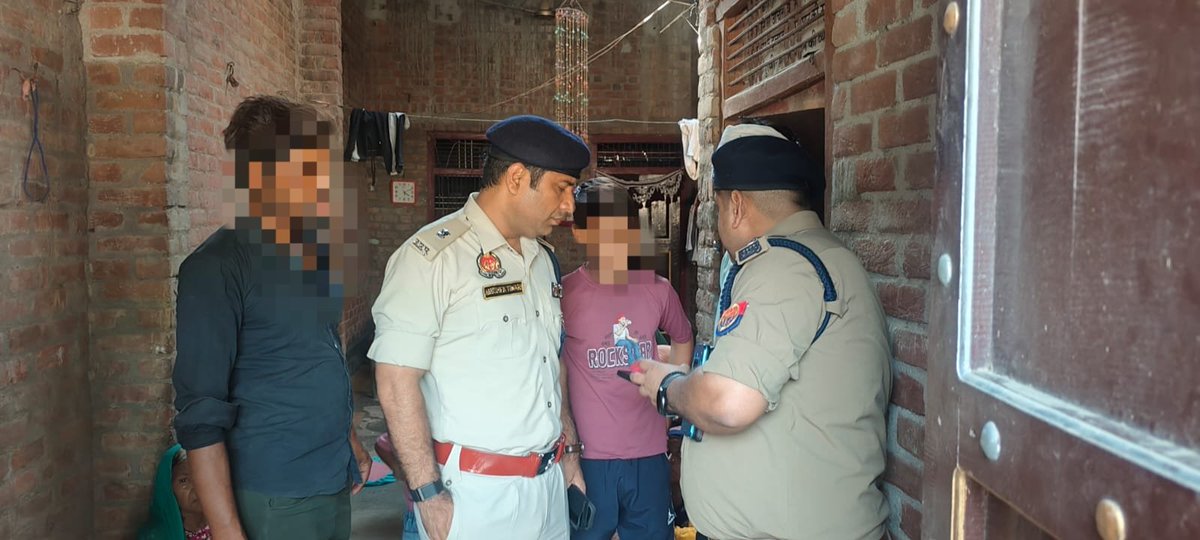 MAINPURI POLICE tweet media