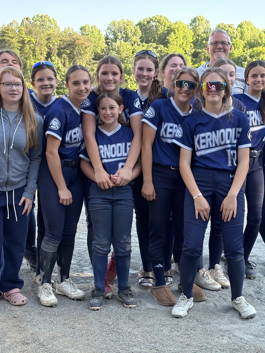 Grace Dunlap 🥎 2030 tweet media