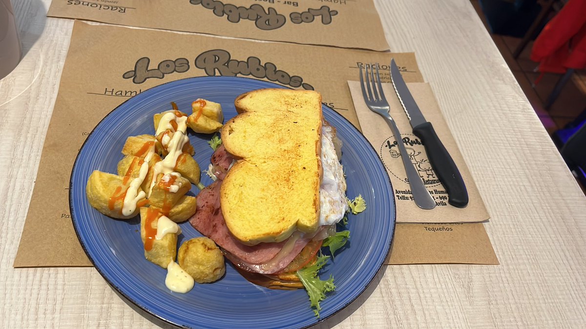 LosRubios2017's tweet photo. Sándwich “Los Rubios” en pan brioche https://t.co/5Sh1ERPdxt