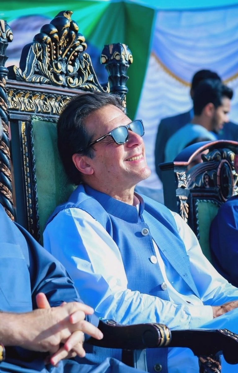 Ans tweet media