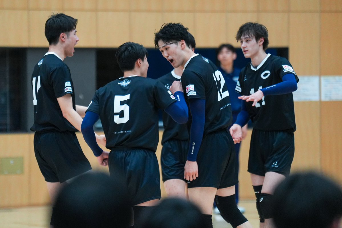 中央大学バレーボールチーム ウォームアップウェア XA 中央大学 バレーボール部 ウォームアップウェア Tシャツ バレーボール