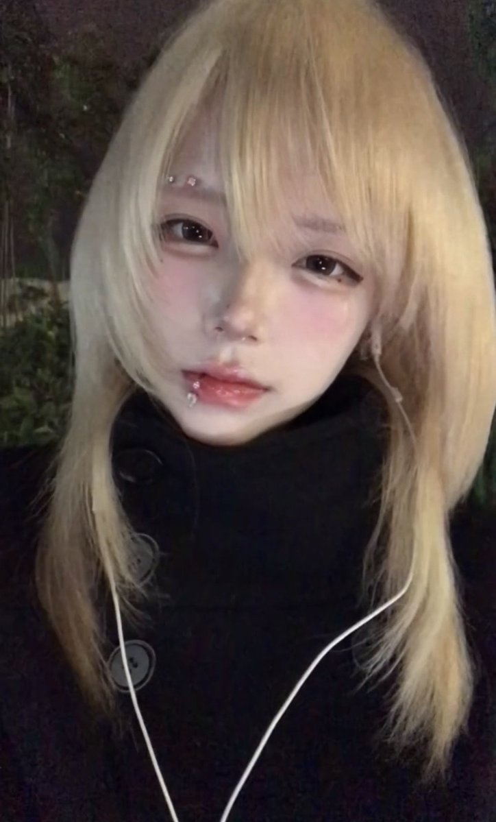 かれん tweet media