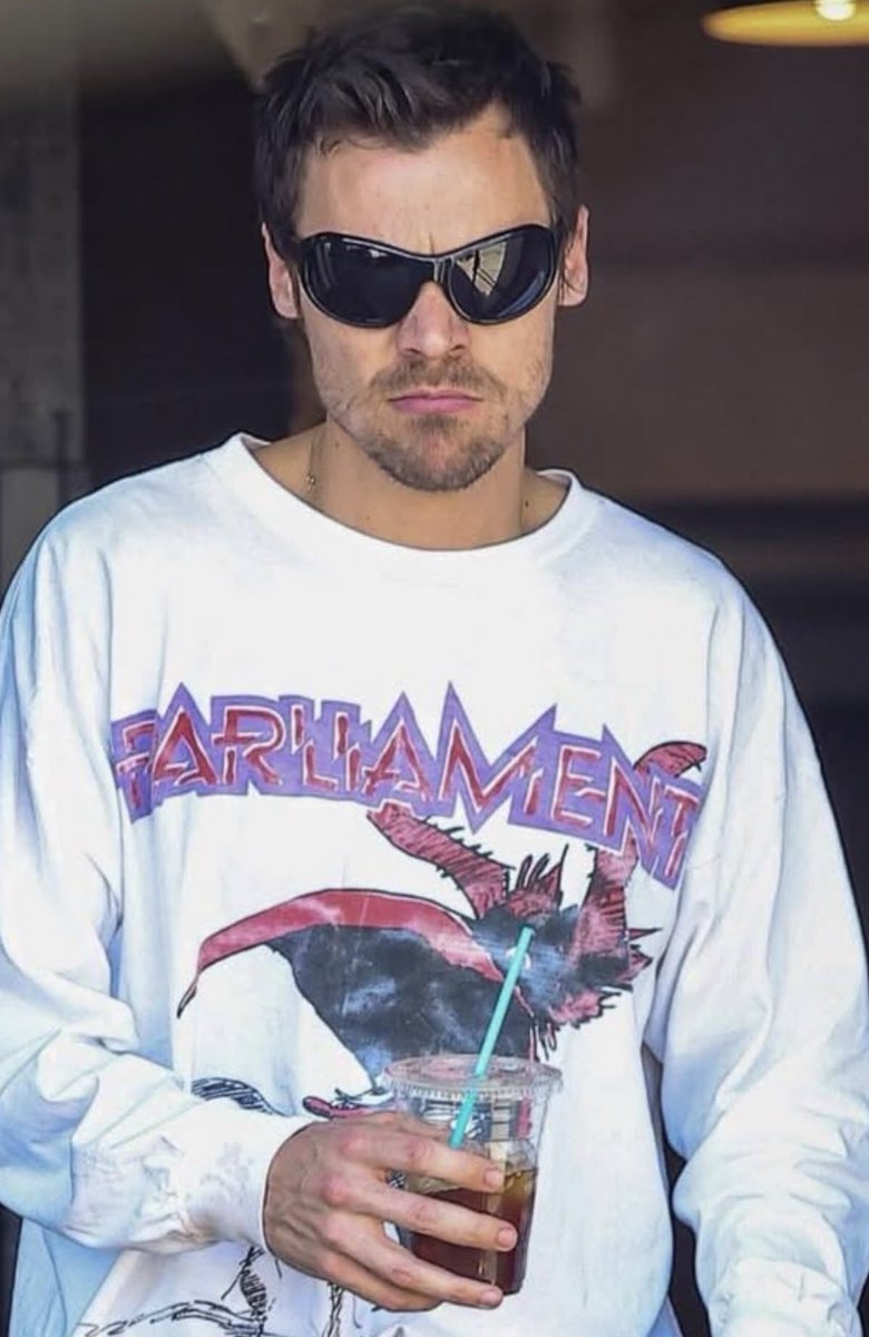 keilistyles's tweet photo. ‼️In desperate need of harrie moots‼️

My name is Keili!
I'm 20 y/o and have been a fan of Harry since the 1D days! (I also stan Taylor Swift and Sabrina Carpenter 😚)
My current fave songs are S2WL and ESNY!

Let's be moots!! 💋🪩

#Harries #mutuals #HarryStyles #stantwitter https://t.co/nboU0r2nlY