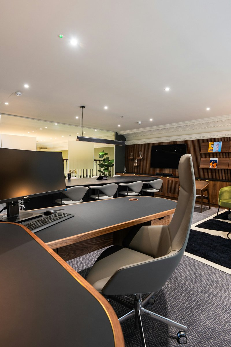 Liqui Group - Commercial Interior Design tweet media