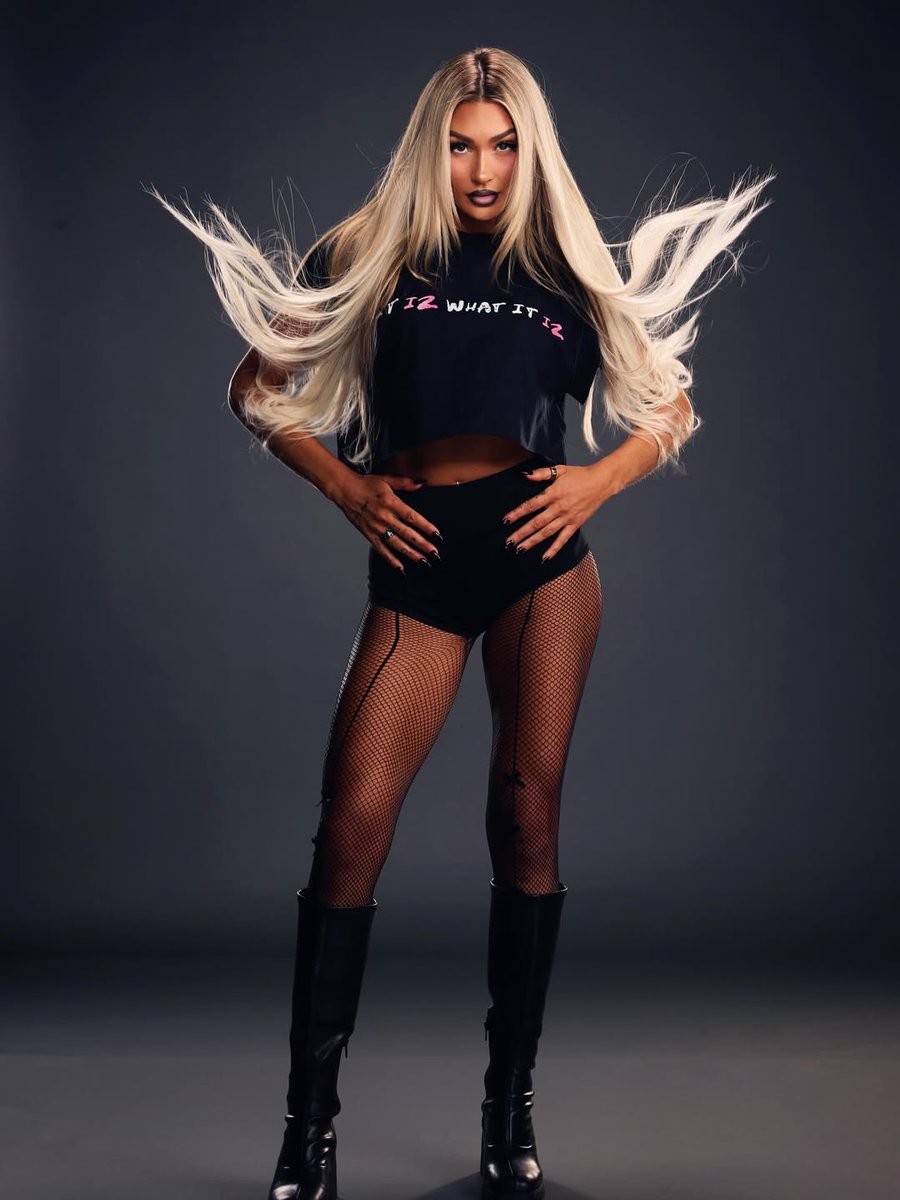 ava vanderbilt tweet media