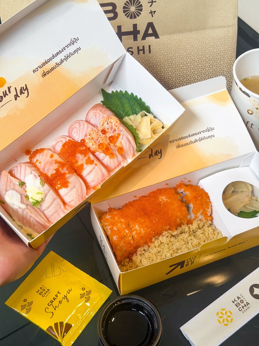 hergry_'s tweet photo. ซูชิ No.1 ในใจ สั่งกลับบ้านก็ยังอร่อยเหมือนเดิมยกให้ Kabocha Sushi เลย ร้านนี้วัตถุดิบคุณภาพสุดๆ ละใน grabfood ตอนนี้ลดฉ่ำา แถมใส่โค้ด KBC100 ได้ลดเพิ่มอีก 100 บาท เริ่ดเกินน https://t.co/xrT6MIOAtk