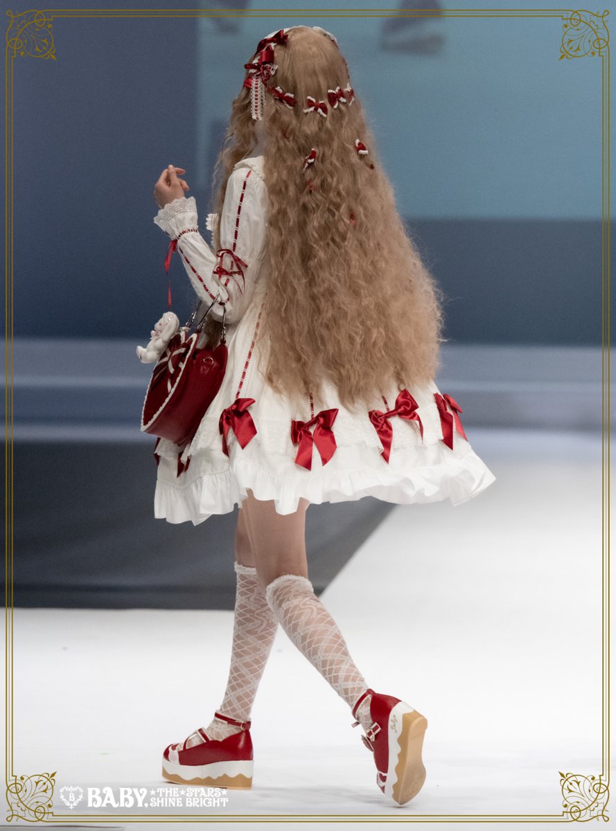 BABY,THE STARS SHINE BRIGHT ALICE and the PIRATES BRAND-NEW
