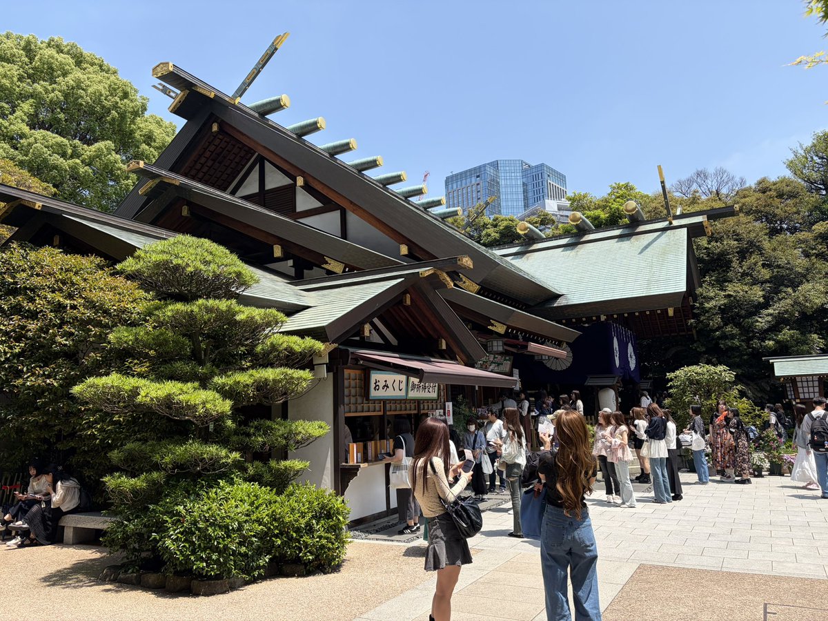 hamax0727's tweet photo. 東京大神宮
東京のお伊勢さん、縁結び
女性の参拝者が多い⛩️ https://t.co/CvJsCKwJfs