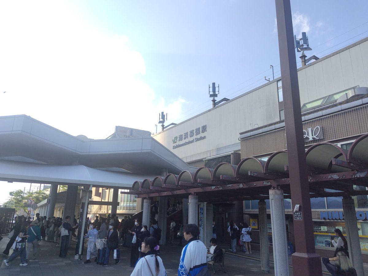 tomoki0301s's tweet photo. 駅着
意外とオリファンいる気がする https://t.co/AWRIrjsDAF