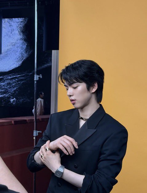 junsalchow's tweet photo. hello handsome https://t.co/1fElDlOFmI
