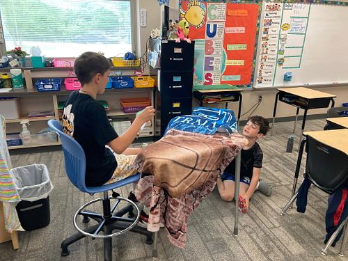 BrightElSchool's tweet photo. 🏕️🔥 CAMP DAY FUN 🔥🏕️
Ms. Turner’s class enjoyed Camp Day as their CORE Class Compliment reward, and it was a fun-filled success! 🐾

#WatchSunmanDearborn https://t.co/AyKvpIfJtU