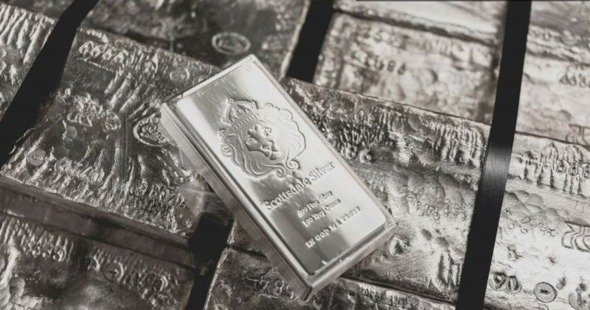 bakinv's tweet photo. Silver falls 4% after Trump's Iran remarks.
#GranHermanoGeneraciónDorada
#EleccionesPerú2026
#LaGranjaVIPPerú #lestraîtres #FlorentinoPérez #Mbappé #bakarainvest https://t.co/UlINPIEVKx