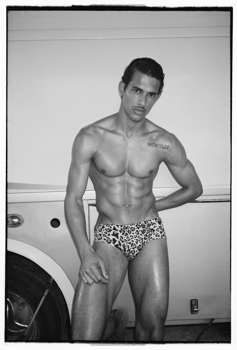 DSQUARED2 tweet media