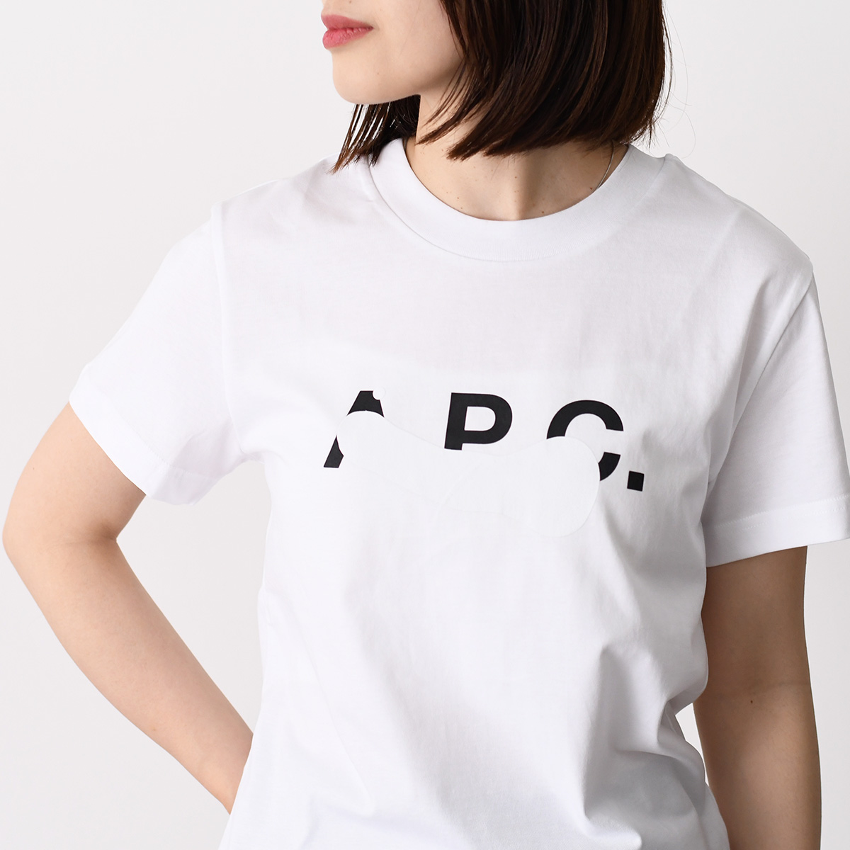 A.P.C.の新作Tシャツ、 このロゴの感じ かわいくないですか？? Sho 