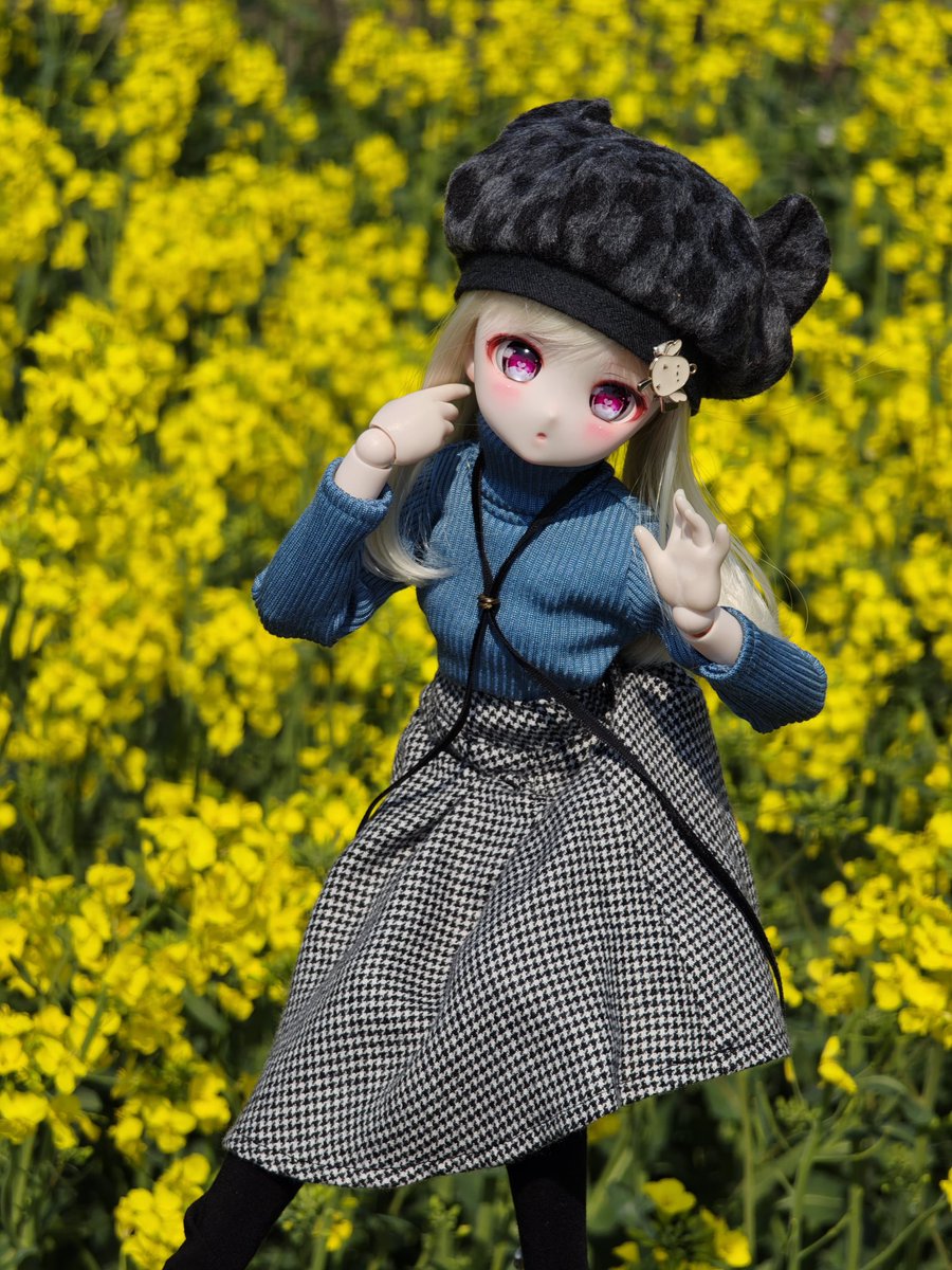 masamusicseeker's tweet photo. メル子「綺麗な菜の花です(*^^*)」
(^o^)
風が強くてポーズ限定となってしまった(^_^;)
#SALA造形ウィッグ 
#BorderlineToybox 
#jetrunner_d https://t.co/2tlGF04dDW