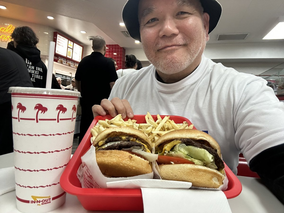 kazu tweet media