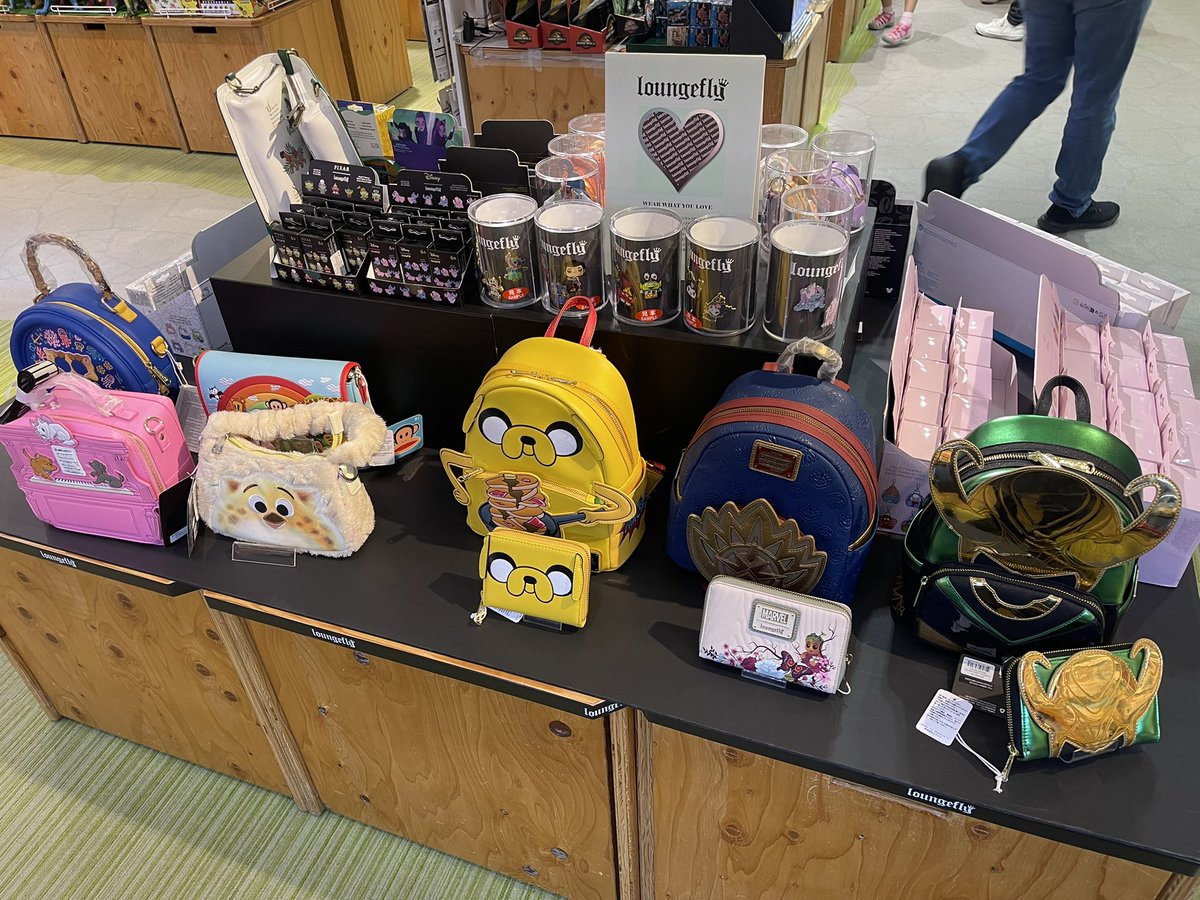 ラウンジフライ POP UP SHOPは5/21(木)まで‼️】 只今の在庫状況です