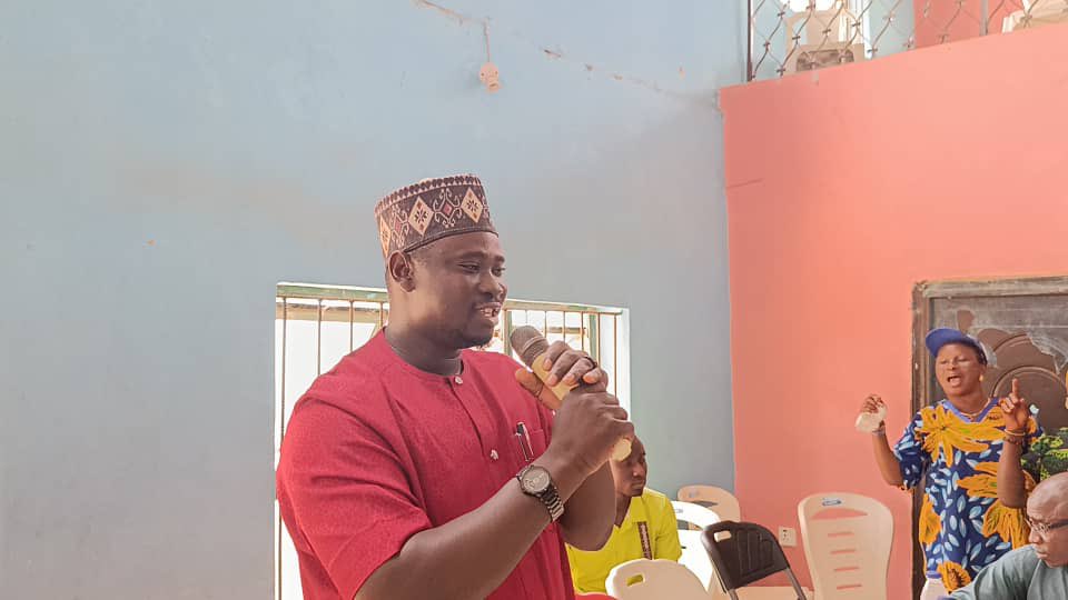 Murphy_MKO's tweet photo. Yesterday, I joined our party leaders and members at the APC meeting in Ilase, Obokun LGA.

As we approach the August 15 governorship election, I emphasized the need for unity, commitment, and strong grassroots mobilization. 

I urge every member to remain steadfast… https://t.co/nirsJyqYi2