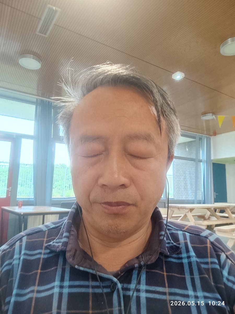 范士贵8964荷兰难民 tweet media