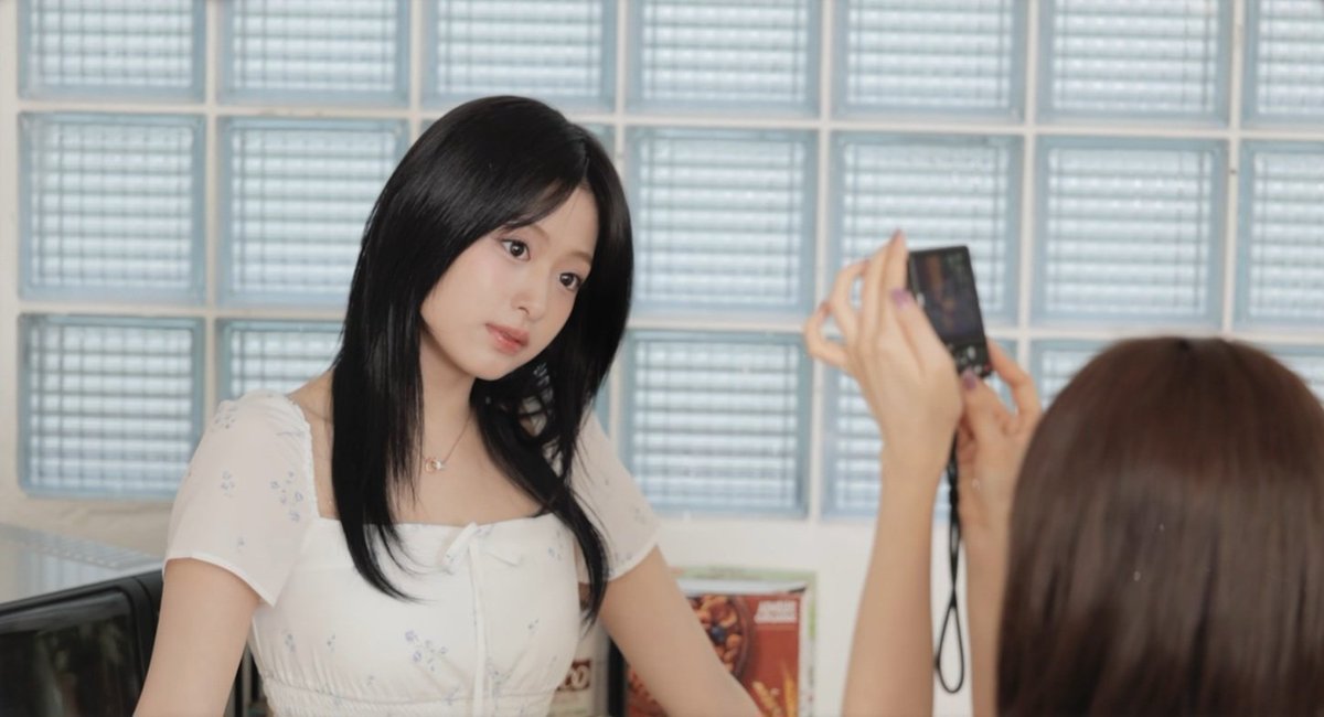 아아 슬기 선배님이 베몬이들 사진 찍어주는데 마음이 너무좋아....//