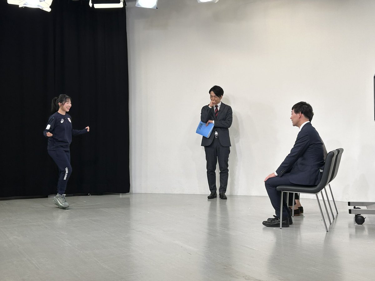 ジェスチャーゲームでなんと！？8問も正解したので、中井亜美選手の