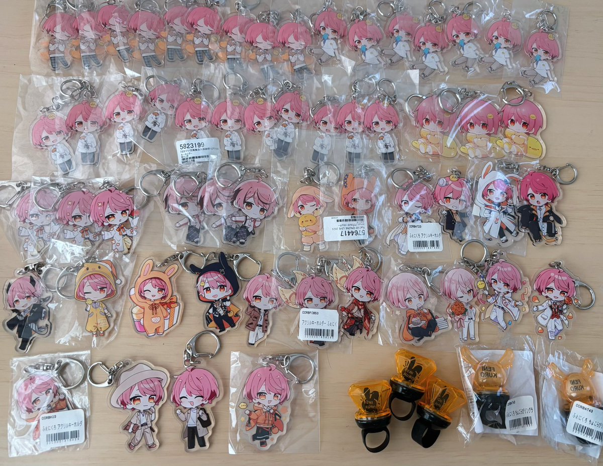 mxox91_'s tweet photo. ちょこらび グッズ

〖譲〗画像参照🐣
ツリー続きあり

〖求〗PayPay
・缶バ ~0.02/個 サイン入 ~0.03/個
・アクキー ~0.02/個
・リンライ ~0.03/個
・アクスタ イラスト~0.05/個 実写 ~0.1/個
・シーズンライン全てサイン入り ~0.1/枚

#ちょこらびグッズ交換 #ち���こらびグッズ買取 https://t.co/QQp5DfqxWz