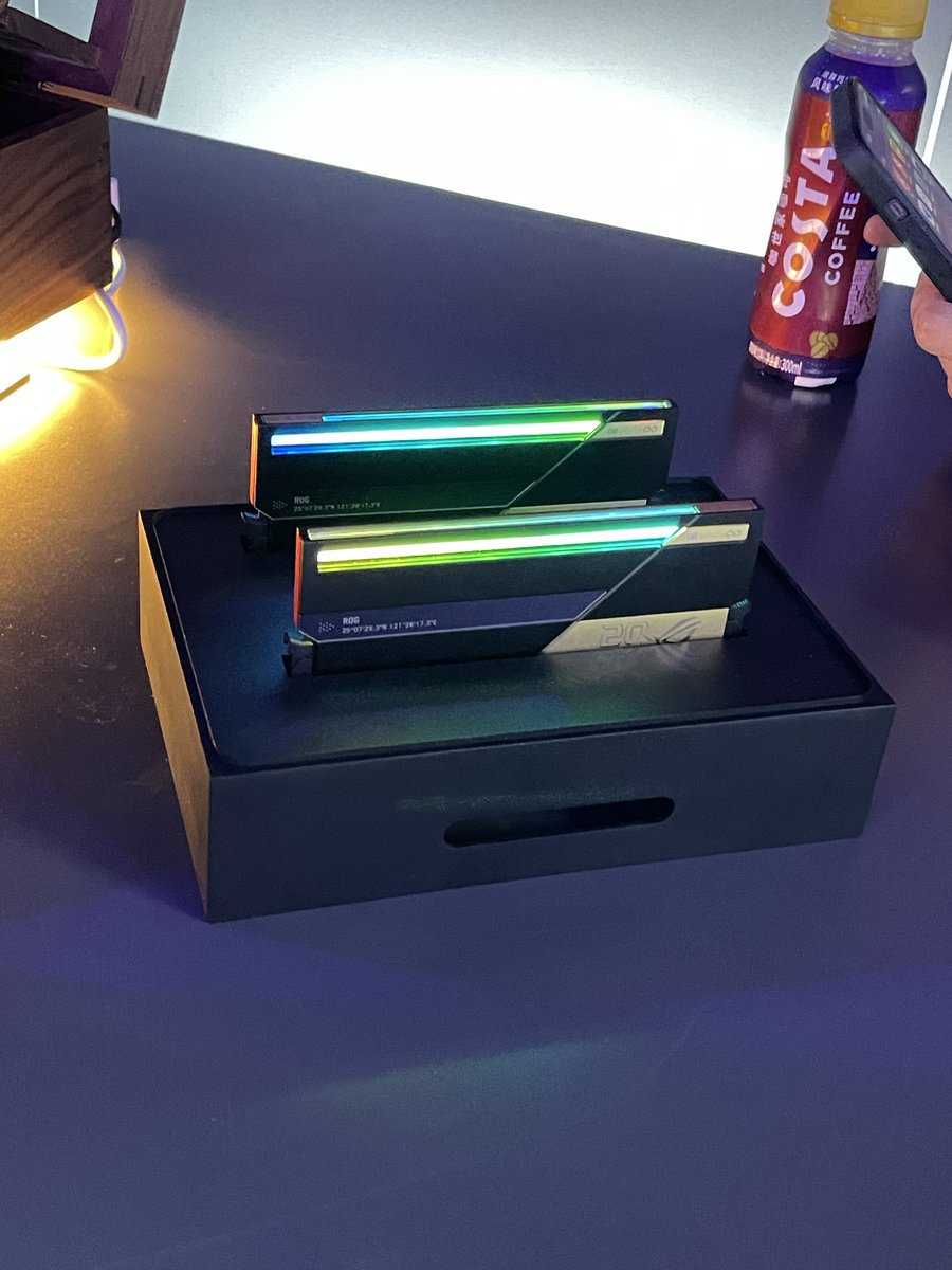 孤城Hardware tweet media