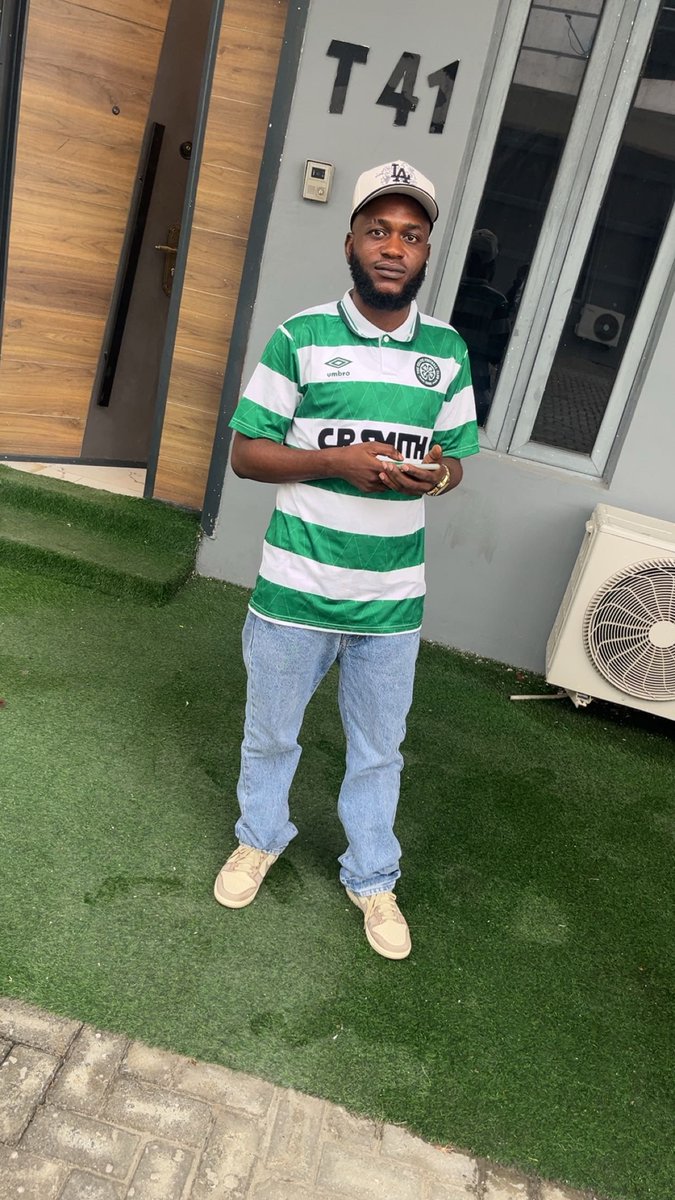 BIGGEST LION 🦁 tweet media