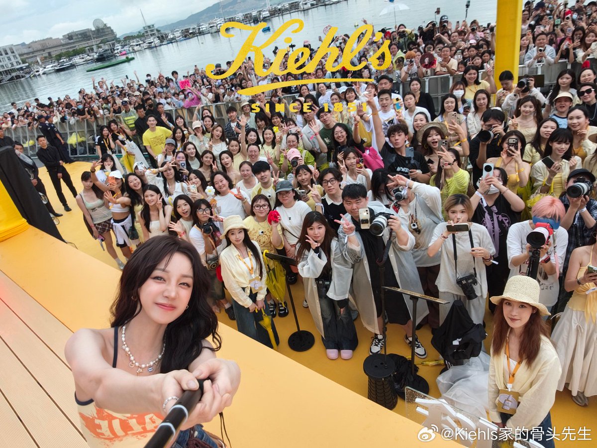러뷰우 tweet media