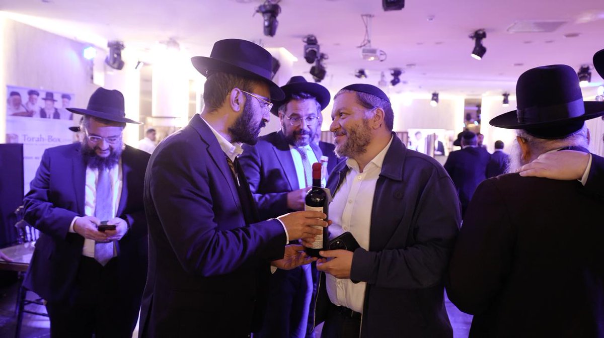 Torah-Box tweet media