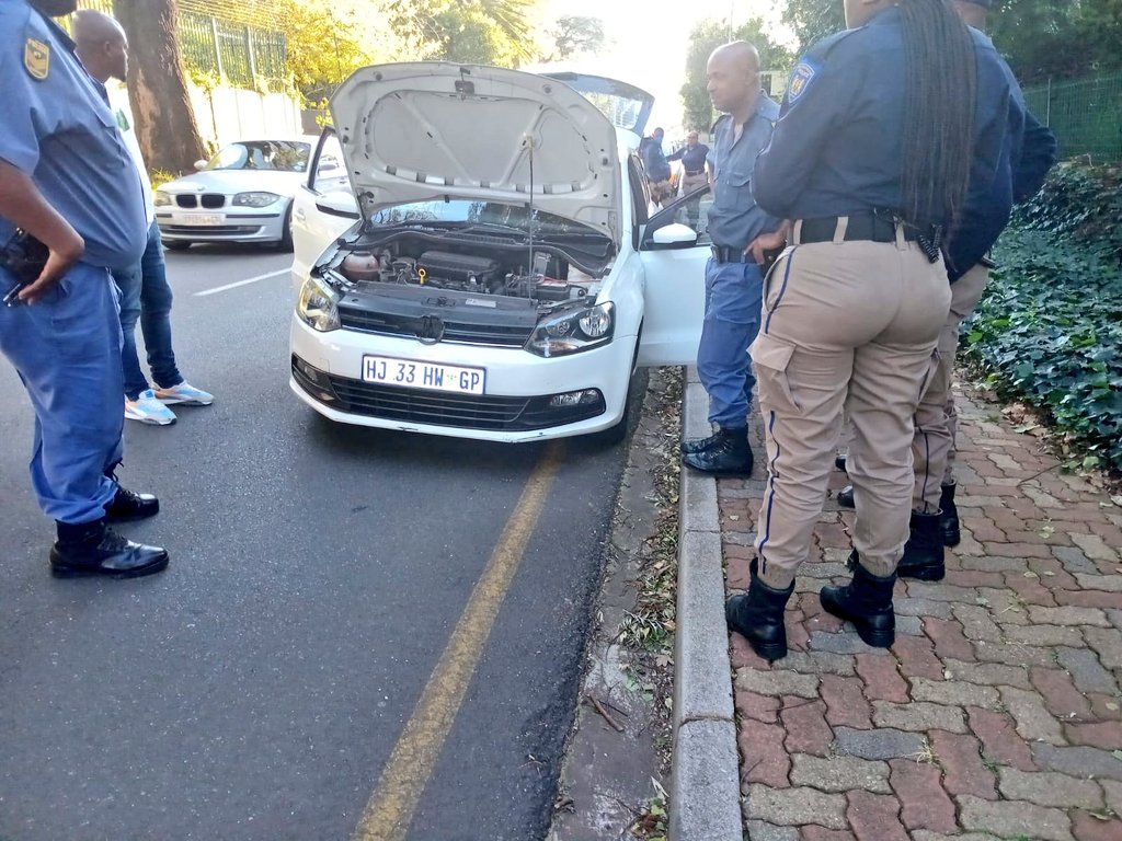 Whilst conducting crime prevention patrols in the Rosebank area #JMPD ...