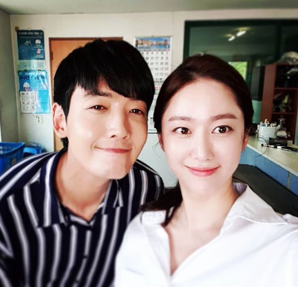 사원 tweet media