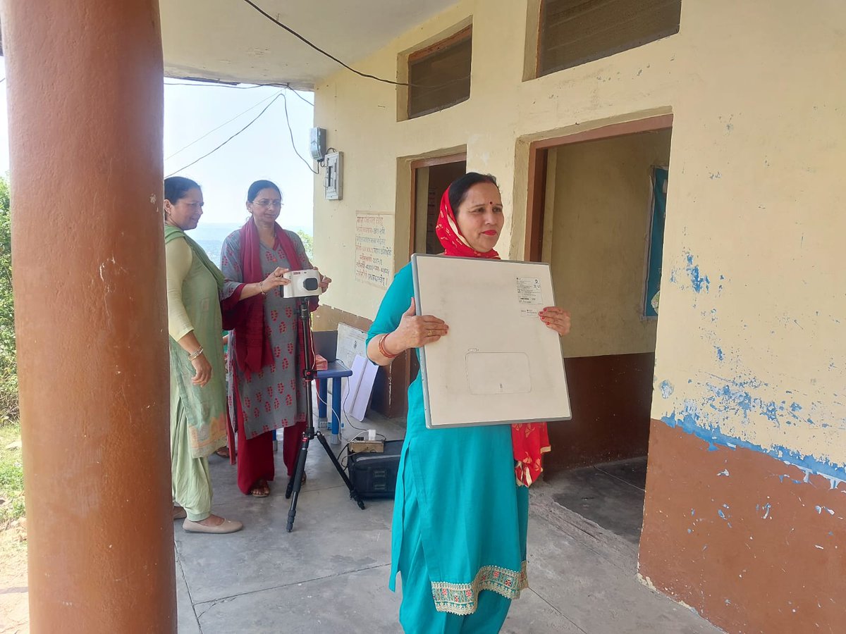 stsnadaun's tweet photo. 100 दिवसीय अभियान के तहत AAM भोऊ ग्राम पंचायत भोऊ जिला हमीरपुर में उच्च जोखिम जनसंख्या के लिए निक्षय शिविर आयोजित किया गया, जिसमें 223 छाती के एक्स-रे किए गए और 21 संभावित मरीज चिन्हित हुए,जिनके नमूने NAAT जांच के लिए भेजे गए।टीबी मुक्त भारत की ओर बढ़ते कदम!15/05/26 https://t.co/EDYz2W4iBx