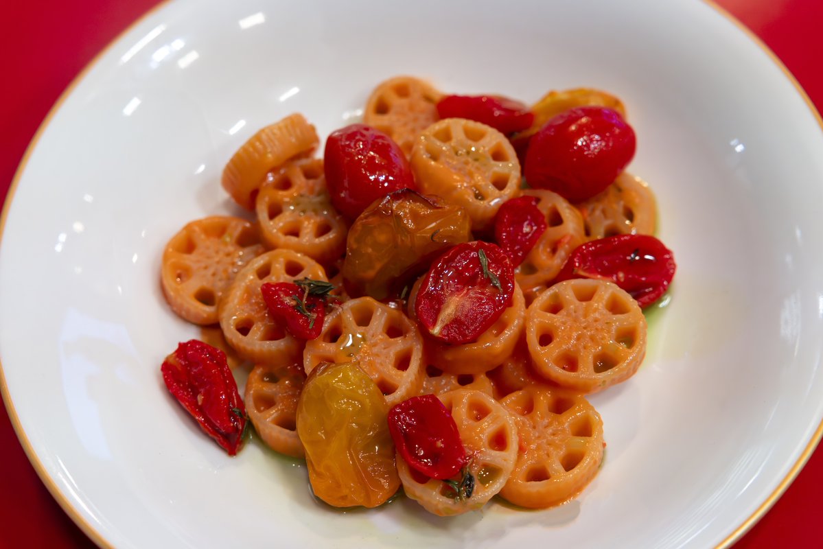 barillagroup's tweet photo. 🍝 Per quattro giorni abbiamo condiviso incontri, degustazioni e momenti di dialogo con migliaia di visitatori provenienti dall’Italia e dall’estero, portando a @TuttoFoodMilano il nostro modo di vivere il cibo.
Grazie a tutte le persone che sono passate a trovarci!
#TheJoyOfFood https://t.co/XlP33FzW9b