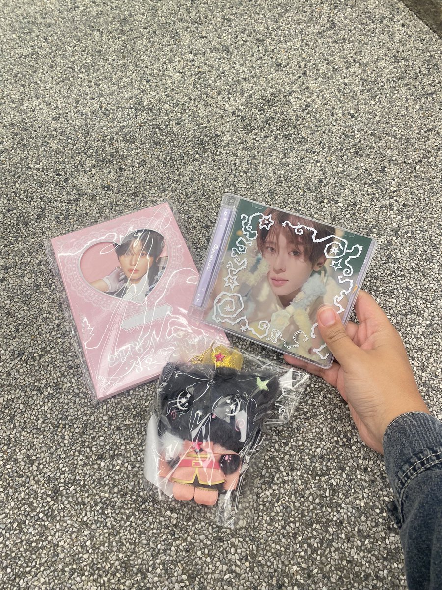 chejaraa tweet media