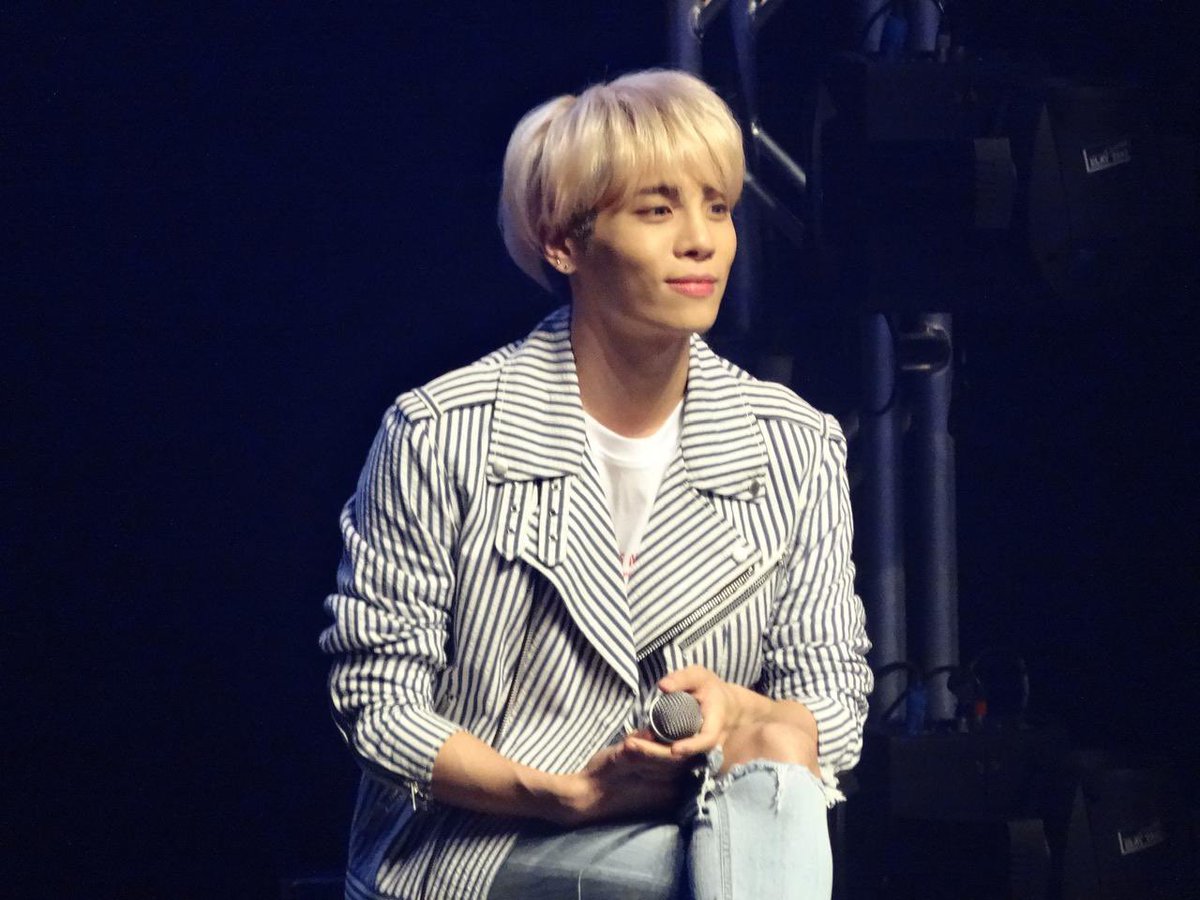 Hourly Jongtae/Jonghyun 🤍 tweet media