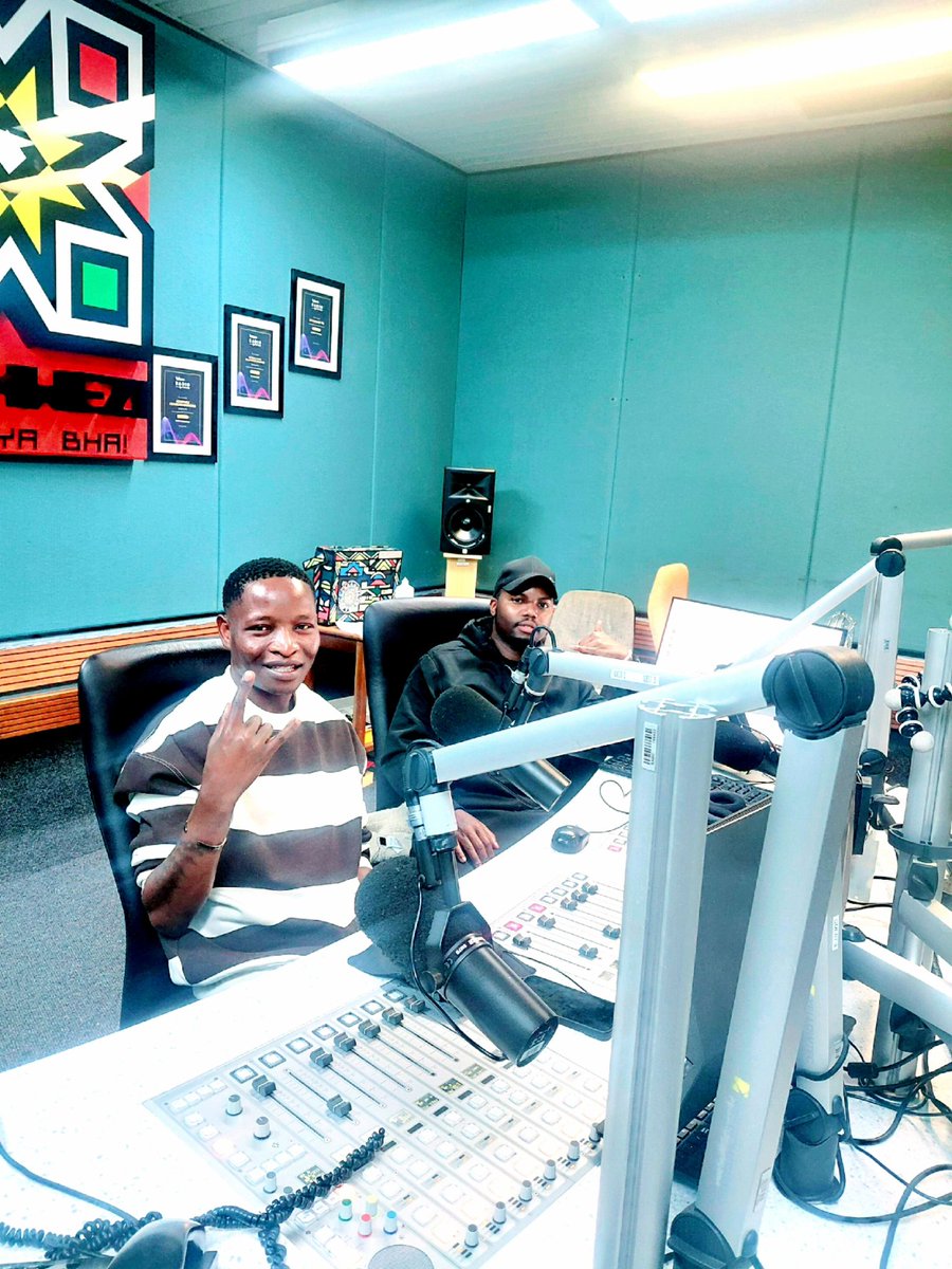 Lawsik_'s tweet photo. This is @sbu_kurnarha, one of the greatest voices behind the airwaves you know and love. 

Catch your favorite show, Tjhida Ngi Tjhudule, every Saturday between 12:00–15:00.  
On the 16th of May, we’ve got great guests lined up, including actor and content creator #Kabeloshortgun https://t.co/xze4GifAm2