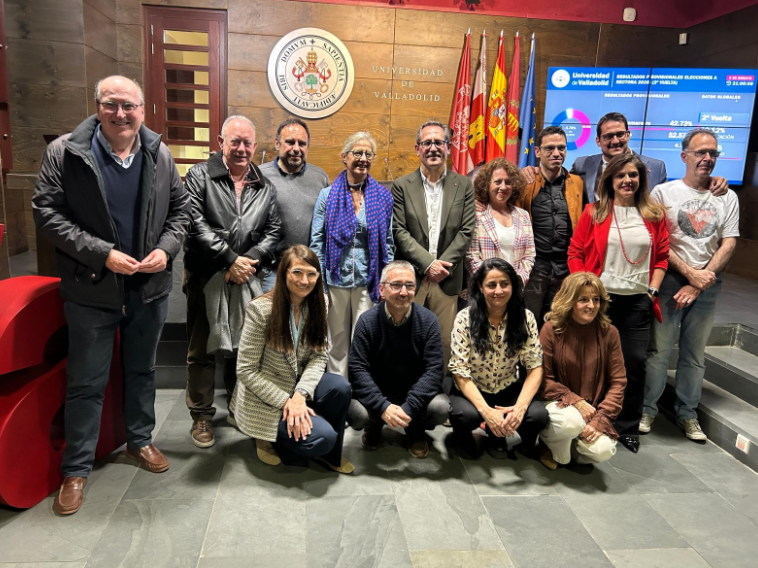 SJC_UVA's tweet photo. Nuestra facultad felicita a Pilar Garcés y a todo su equipo por su elección como nueva Rectora de la UVa.
Les deseamos mucho éxito en esta nueva etapa, llena de retos y oportunidades, y confiamos en que su liderazgo contribuirá al fortalecimiento de nuestra universidad.
#UVa #sjc https://t.co/3virGQxREr