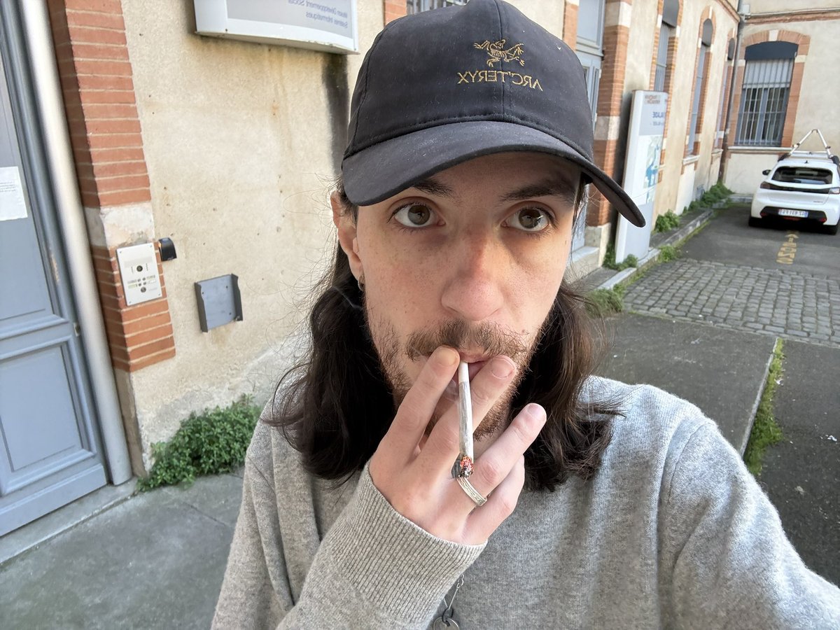 Cap'tain Teemo tweet media