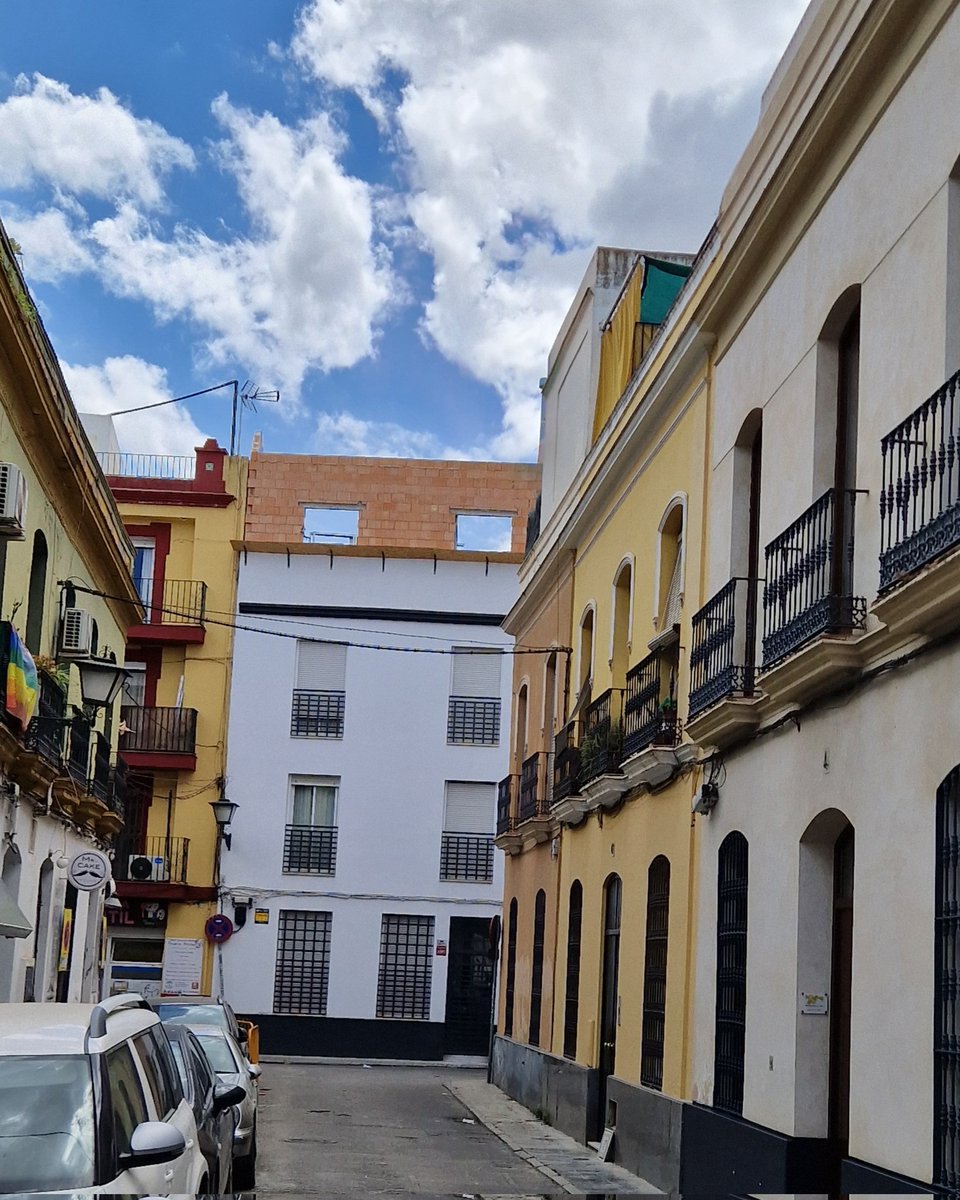 Sevillanos, os engaño tweet media