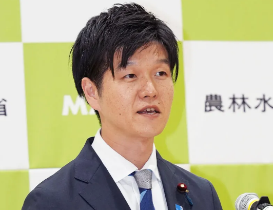 愛国心の足りないなまけ者 にきめっ! tweet media