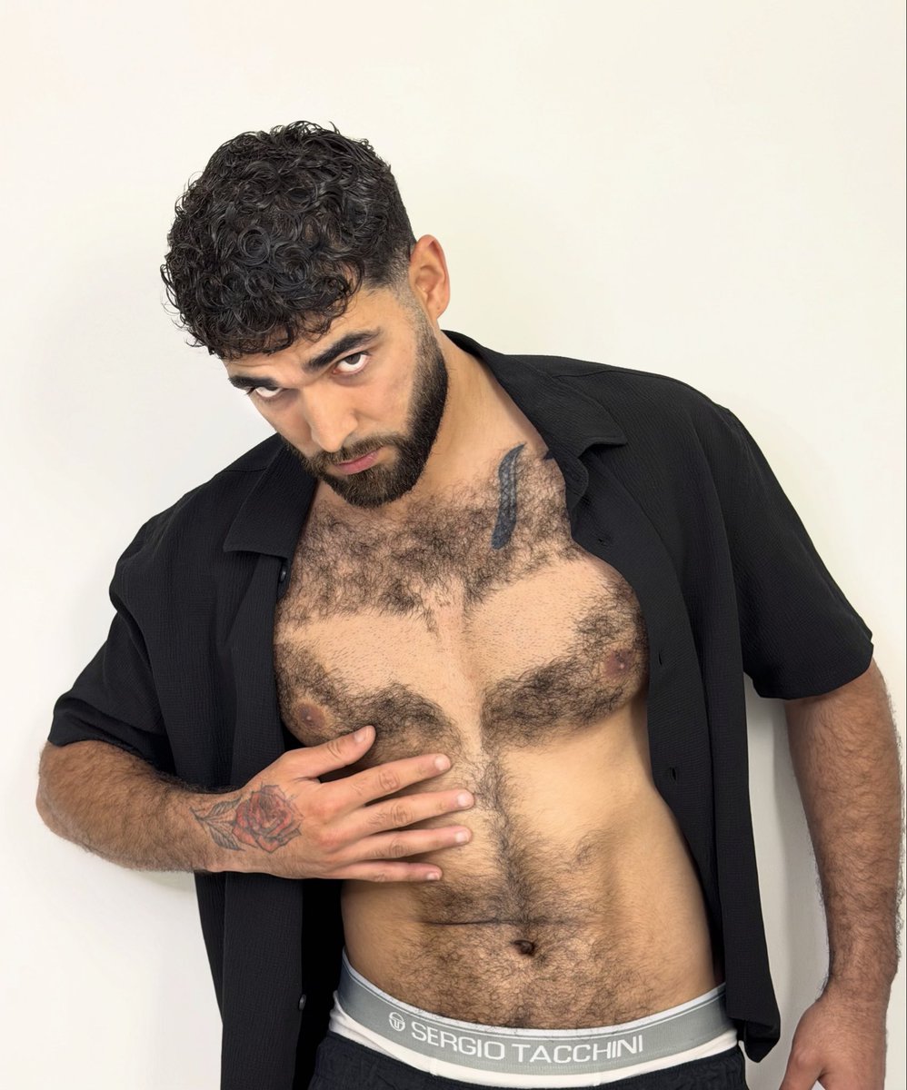 Arabmiles's tweet photo. BATMAN ? https://t.co/d0aaWMKOsO