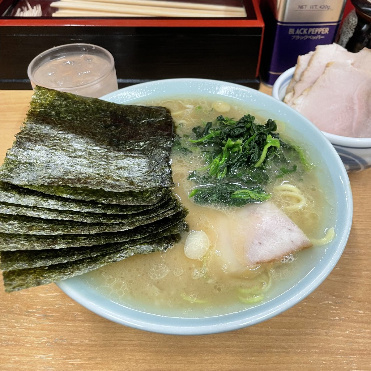 2Tsumix2's tweet photo. インターバル回避休暇の〆は🍜
#千葉家　
平日ぶらぶらラーメン生活⁉️
これにて完了✅ご馳走様でした😋 https://t.co/aSK3Ho88nl