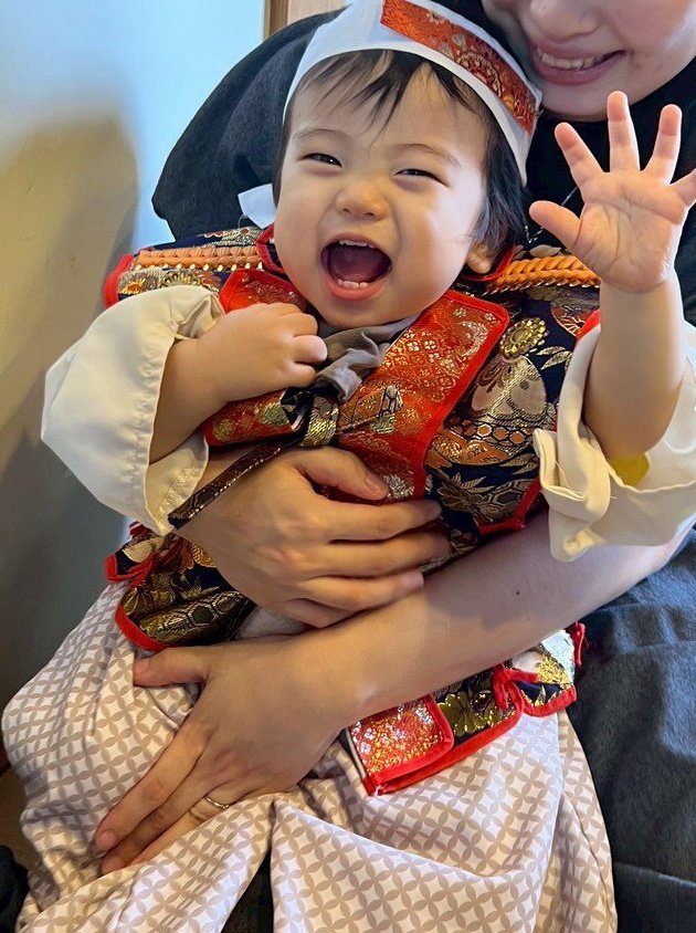 motimitimoni's tweet photo. 初節句しました🎏
兜、袴、鯉のぼり、金太郎、陣羽織♪ https://t.co/L3Vwn06P12