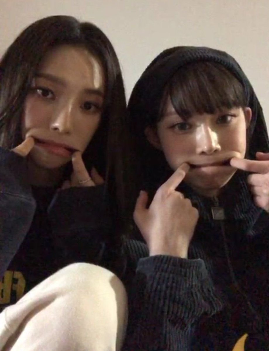 팔냥 tweet media