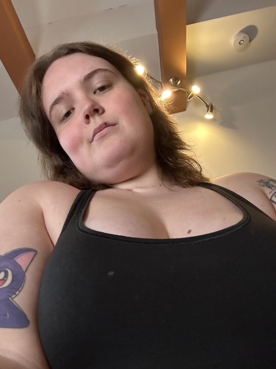 Ruby Parker tweet media