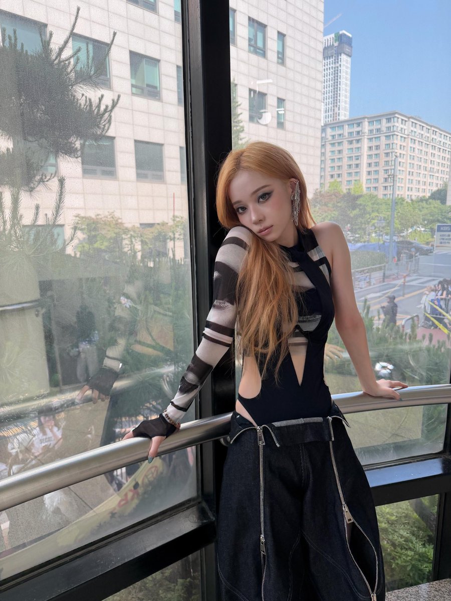 WINTER THAILAND tweet media