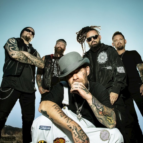 musicnewsitaly's tweet photo. Five Finger Death Punch release brand-new song “Eye Of The Storm” - #fivefingerdeathpunch #EyeOfTheStorm @ffdp #BetterNoiseMusic @BetterNoise #BetterNoiseFilms
Read the full article here: https://t.co/eH3TRTmyEq
More on https://t.co/s5dp4AQFPm https://t.co/OzRkRjA3ny