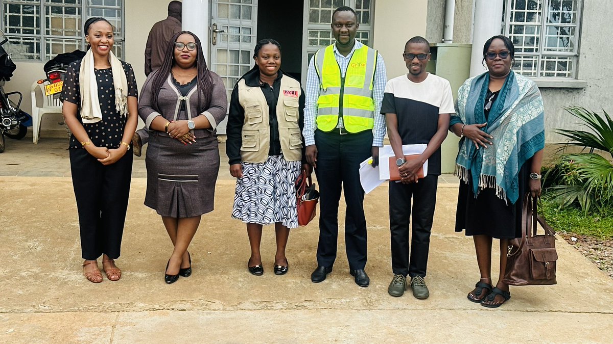 AAssimwe's tweet photo. I had the opportunity to support trainings under @uwonet #GROWProject as Human Rights Specialist in Bukomansimbi &amp;Butambala districts. Key issues emerged: limited GBV reporting pathways, low trust in response systems, restrictions from spouses &amp; negative social norms. @WorldBank https://t.co/iYY3ihx8La