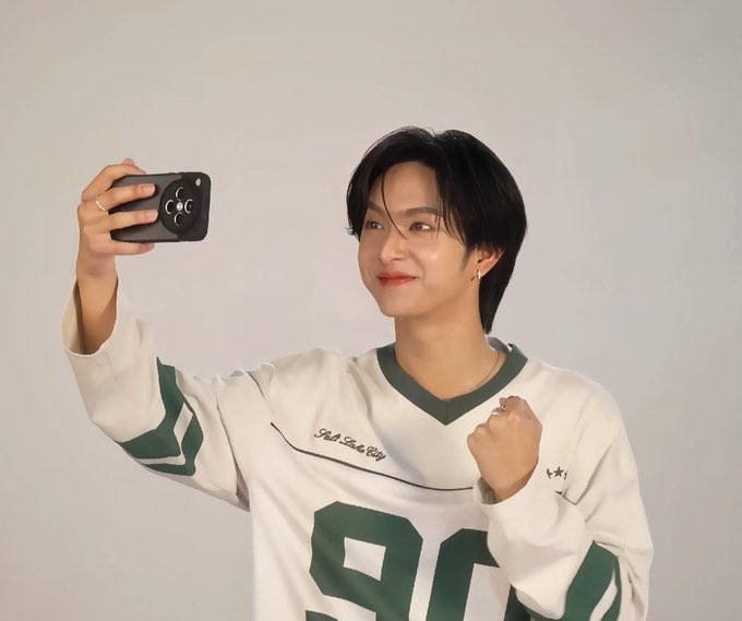 moonfy tweet media